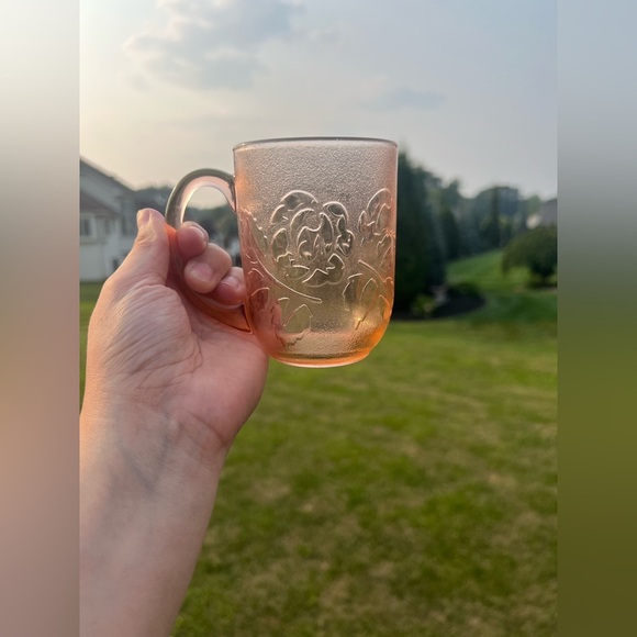 Vintage Arcoroc France Rosaline Pink Glass Mugs – Set of 2 - Picture 10 of 10